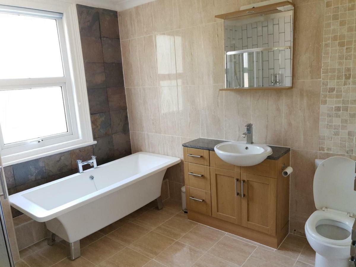 Grandeur Holiday Home, With Free Parking Clacton-on-Sea Luaran gambar